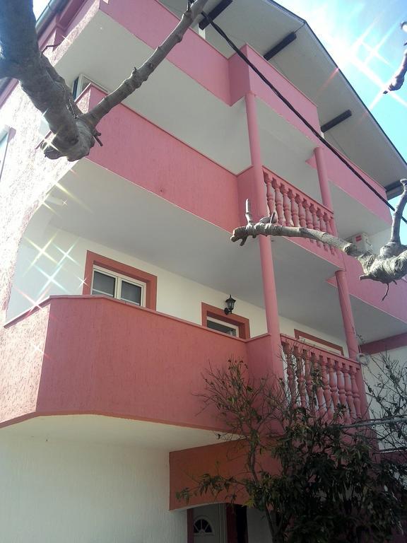 Apartments Zara Екстериор снимка