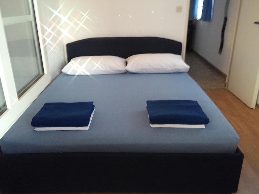 Apartments Zara Стая снимка