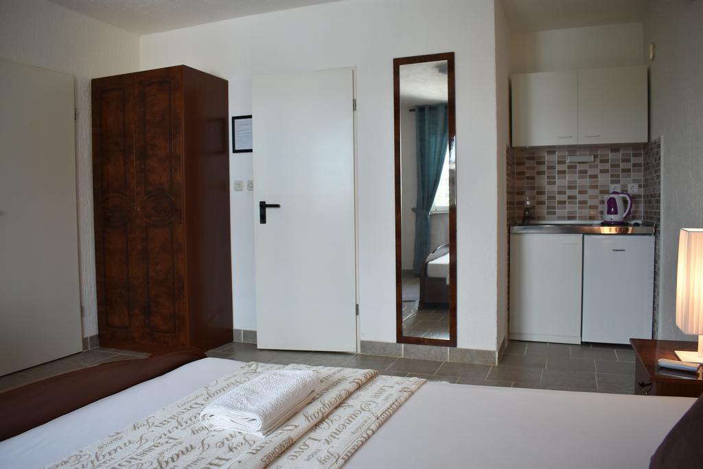 Apartments Zara Екстериор снимка